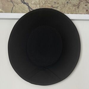 Black wide brim wool hat with bow detail